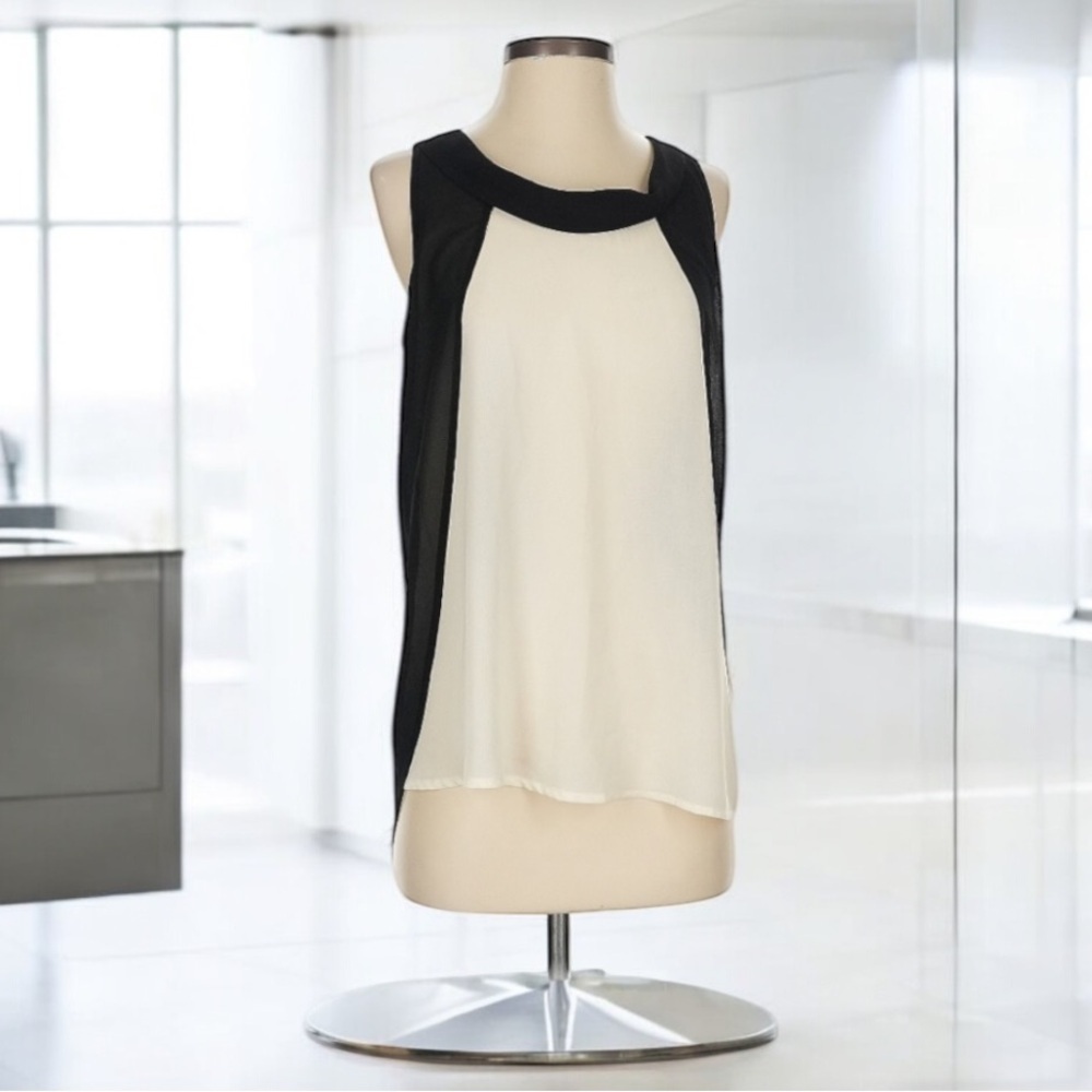 Ya Los Angeles High Low Sleeveless Blouse l SIZE M
